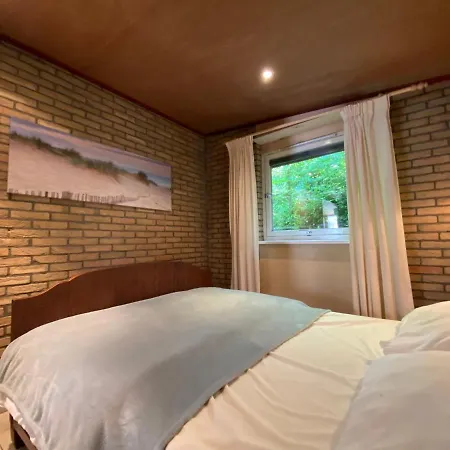 Ferienhaus De Lavendeltuin Sint Maartensvlotbrug