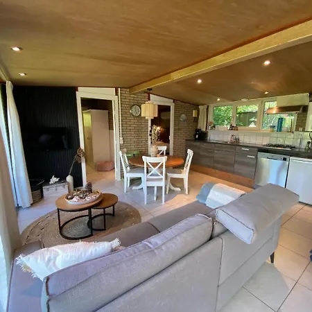 De Lavendeltuin Ferienhaus *