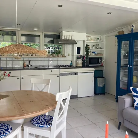 Hébergement de vacances De Lavendeltuin Sint Maartensvlotbrug